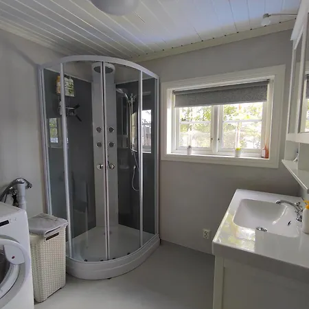 Ved Vråvatnet I Vrådal